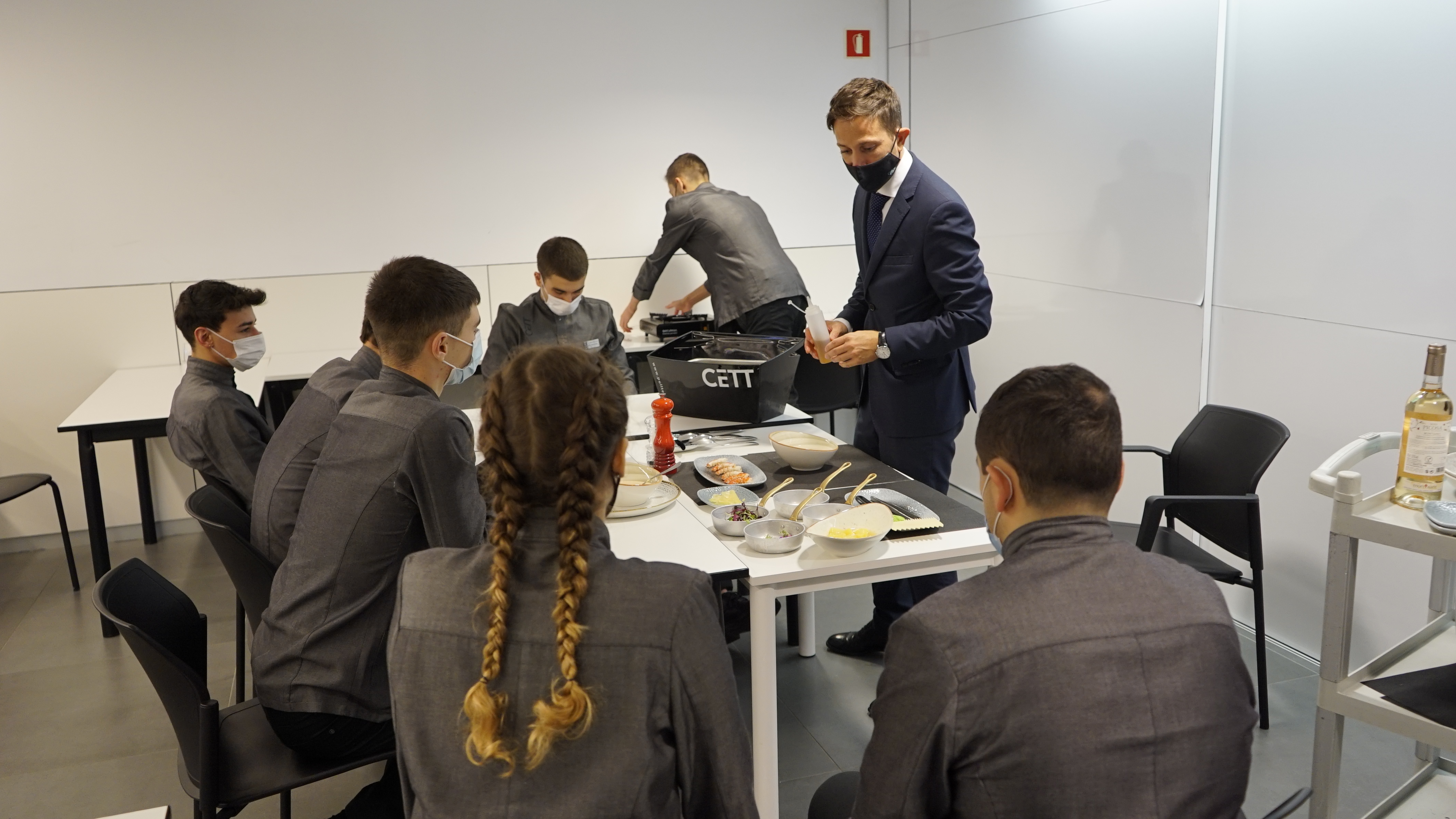 Photography from: Ciclo Técnico de Cocina-Gastronomía y Servicios de Restauración  | CETT